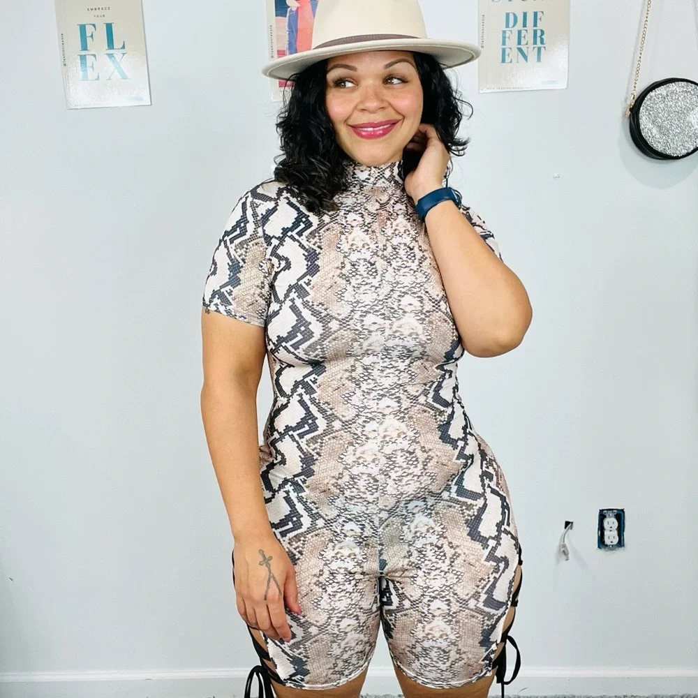 Scale up Short Romper: Small